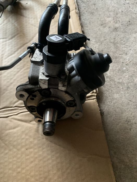 Дюзи помпа рейл тръбички 2.0тди 2.0tdi kommonrail