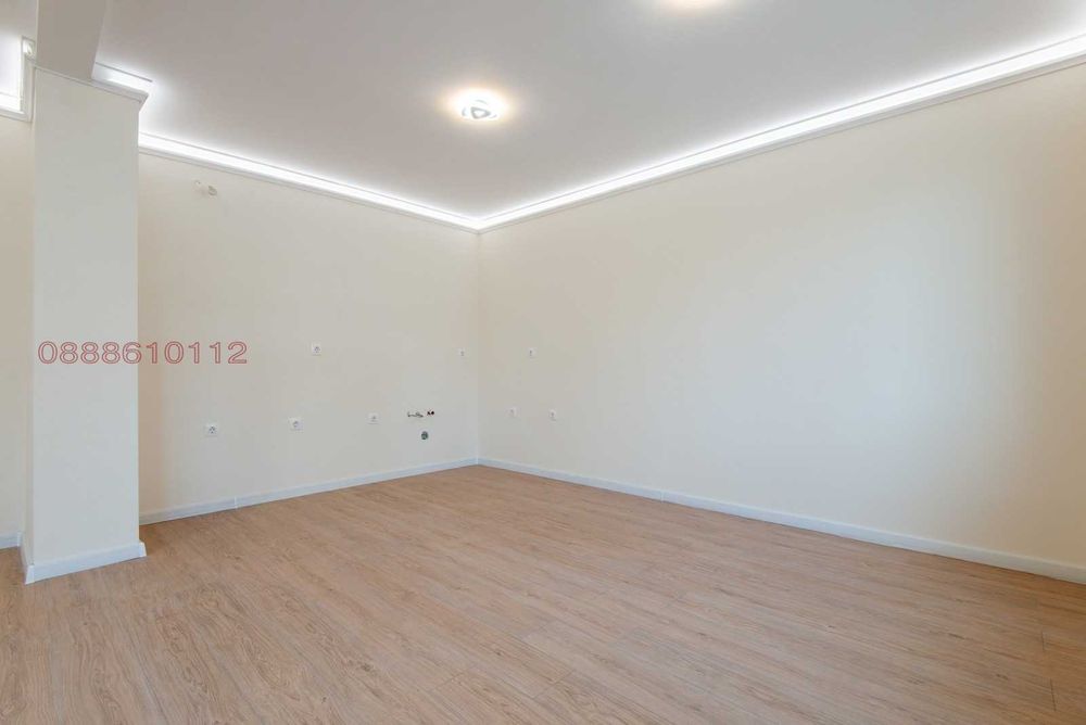 Продава се Тристаен апартамент в Варна, Лятно кино Тракия - 93 кв.м за 1423 €/кв.м - Снимка #2