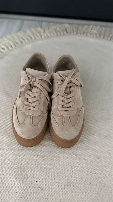 Adidasi Oysho piele bovina marimea 38