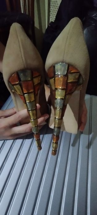 Продам новые туфли