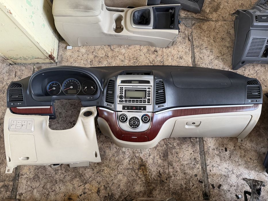 Hyundai Santa Fe 2 Хюндай Санта фе арматурно табло
