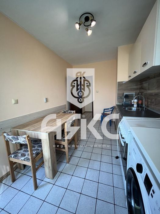 Дава се под наем Двустаен апартамент в София, Хиподрума - 67 кв.м за 625 € - Снимка #4