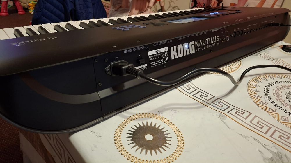 Korg Nautilus AT -61