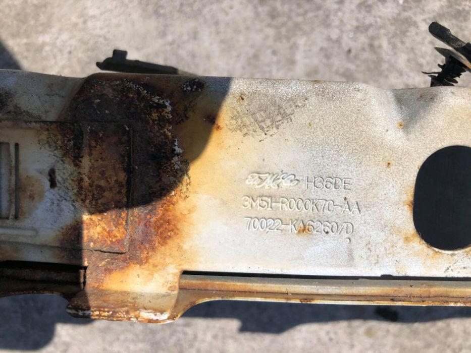 armatura intaritura bara fata ford focus 2 2010