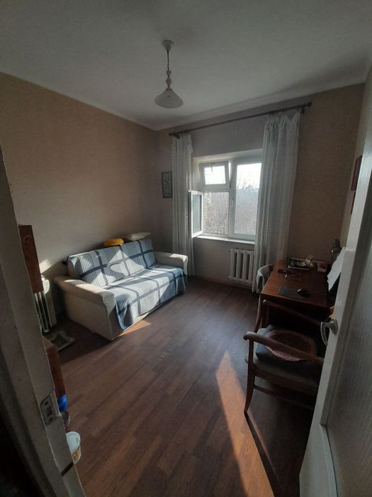 Юнусабад 19 Пансионат 2/5/5 балкон 2х6м, широкая прихожка