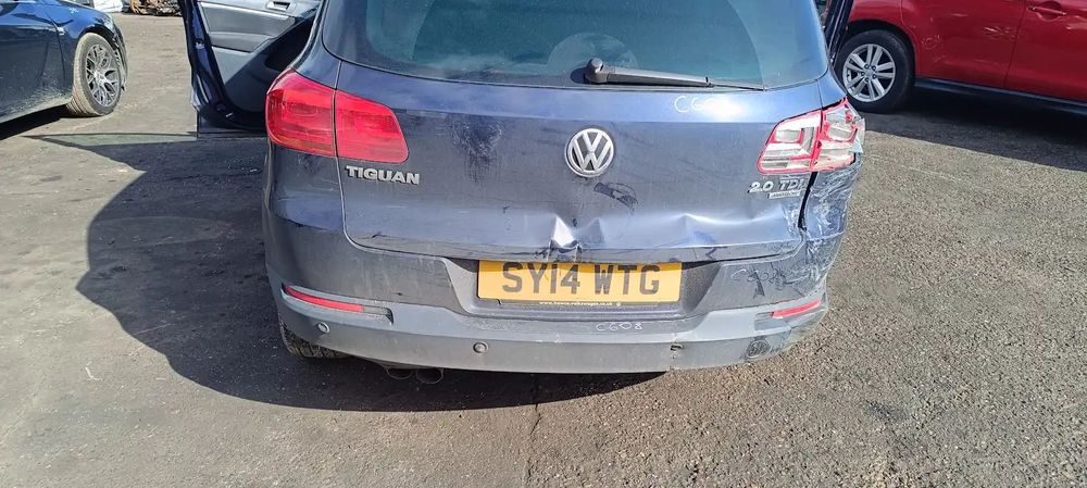 Dezmembrari / Dezmembrez VW Tiguan (5N) [Fabr 2007-2016] 2.0 TDI CFFB cutie viteze manuala cod culoare LH5X