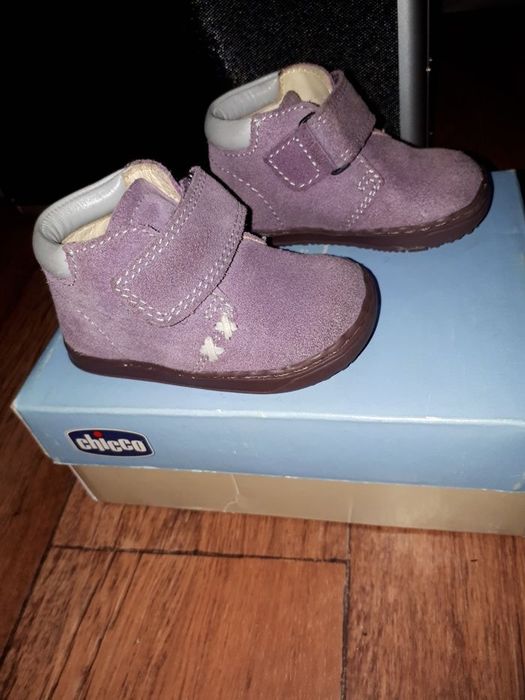 Продам ботиночки Chicco, р.18