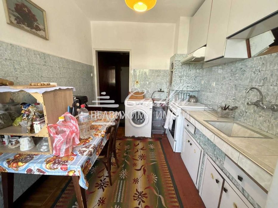 Продава се Четиристаен апартамент в Шумен, Математическа гимназия - 103 кв.м за 1787 €/кв.м - Снимка #6