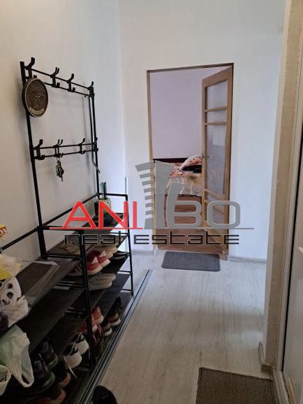 Продава се Тристаен апартамент в Варна, Базар Левски - 67 кв.м за 2687 €/кв.м - Снимка #2