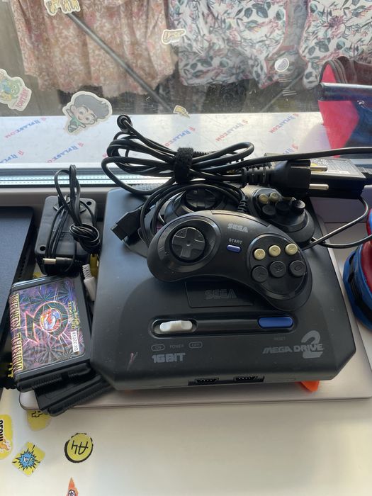 Sega в сборе и две игры