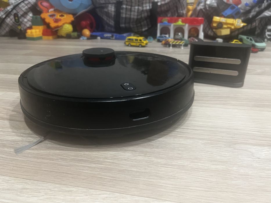 Продам Робот пылесос Xiaomi Vacuum Mop P