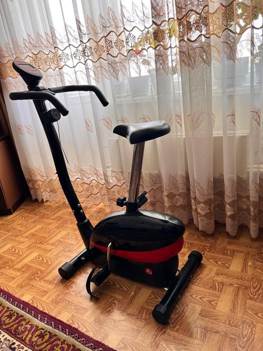 Продвм велотренажёр. В хорошем состоянии.