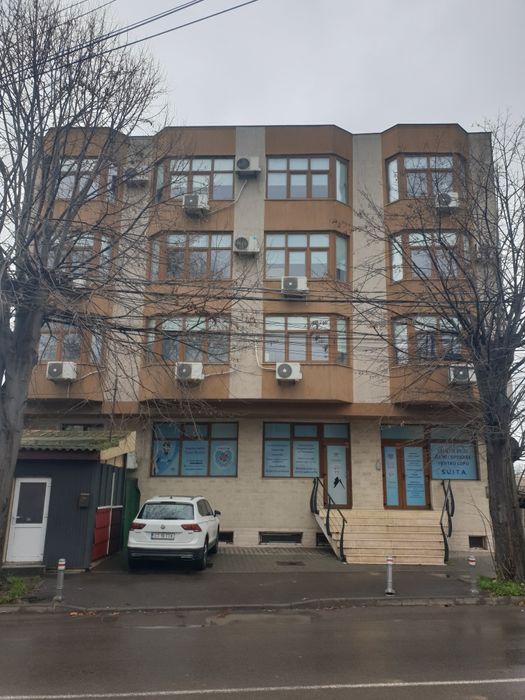 Clădire de închiriat zona Trocadero - Tomis  D-P-3Et 6900 euro