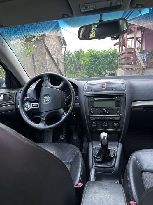 Se vinde Skoda octavia 2