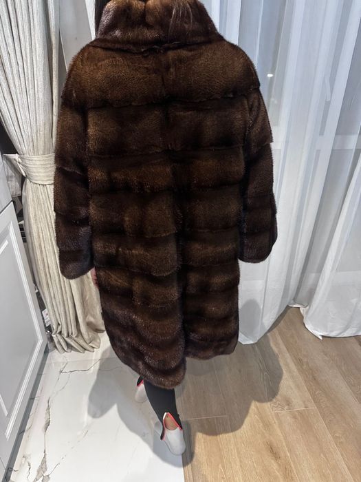 Продам норковую шубу