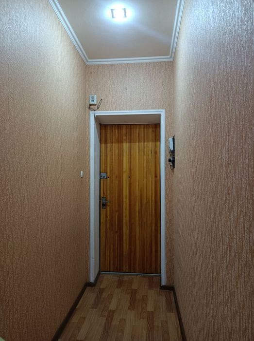 Новомосковская центр города срочно сдам 3 комнатную евроквартиру