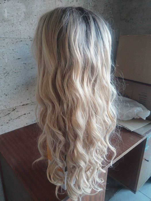 Дълга руса перука - нова