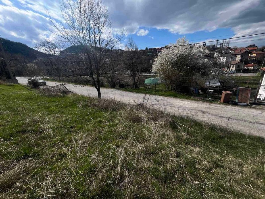 Парцел за продажба в с.Кралев дол