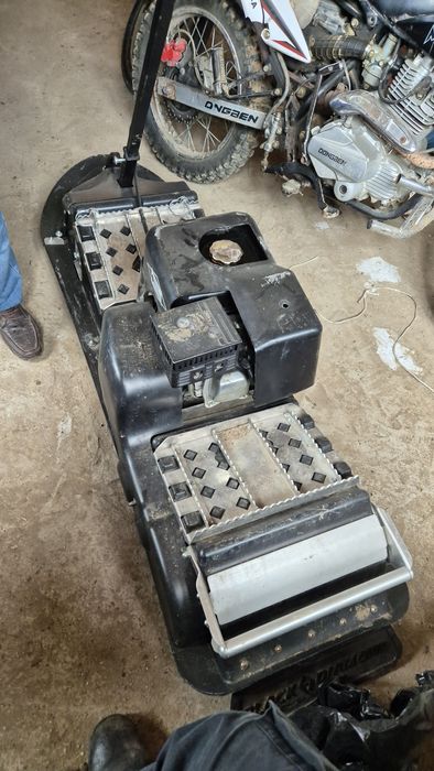 Продам мотогусеницу