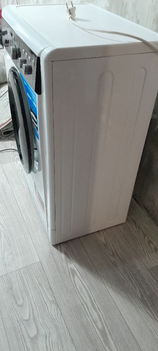 Продам стиральную машину