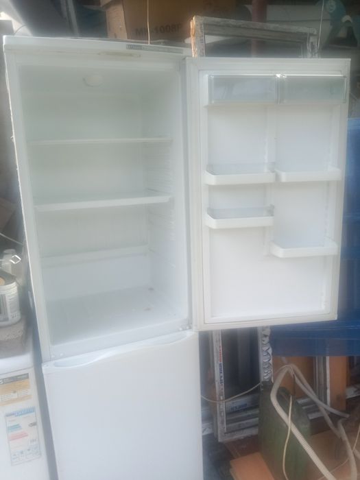 Продам холодильник