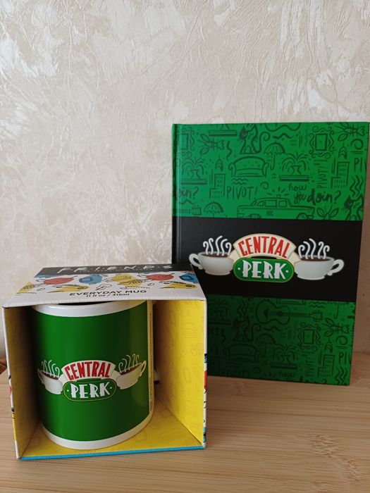 "Приятели" Friends Central perk  чаши, тефтер, огледало