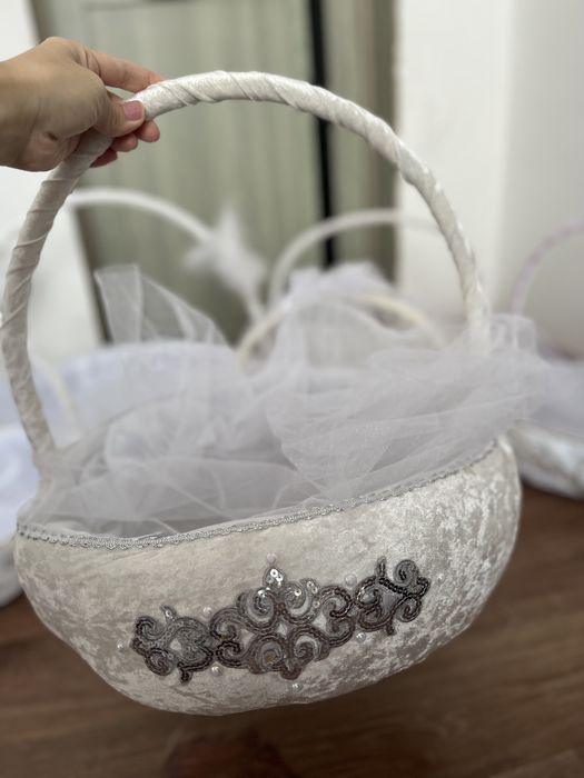 Продам новые корзины ( коржын)