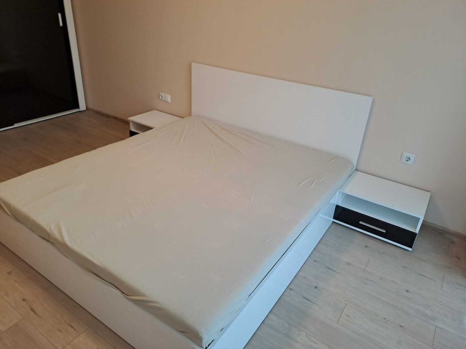 Двустаен с Паркомясто в жк. Възраждане 1