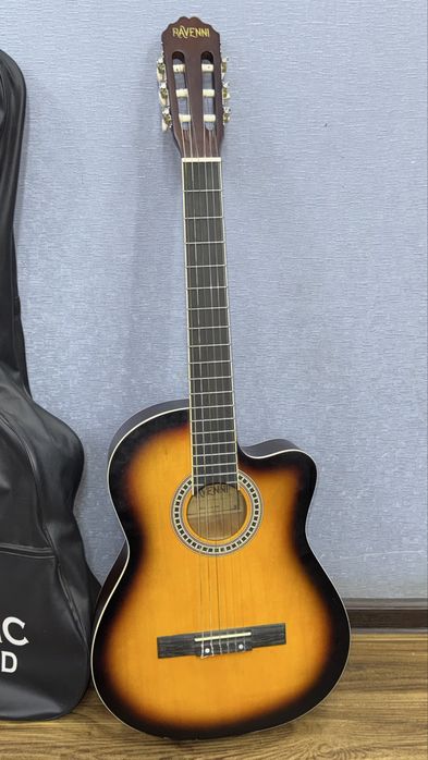Ravenni gitara ideal