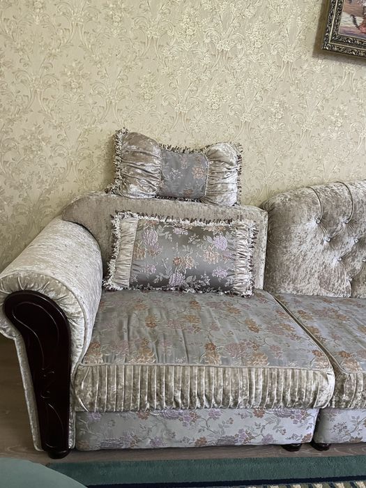 Диваны в комплекте в хорошем состояние