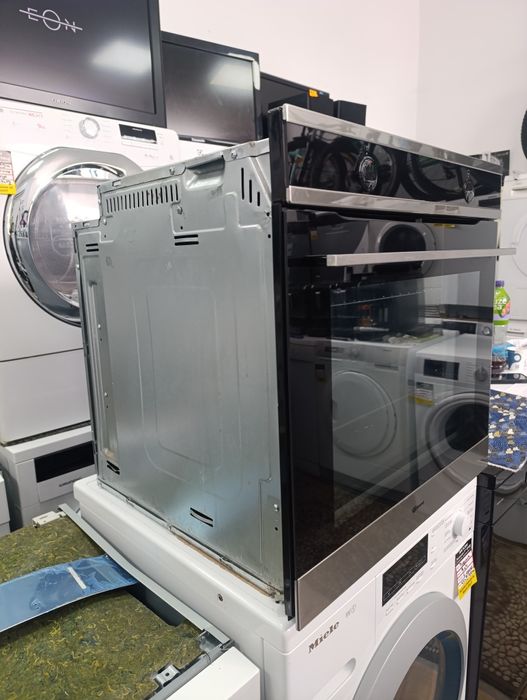 Фурна за вграждане Gram