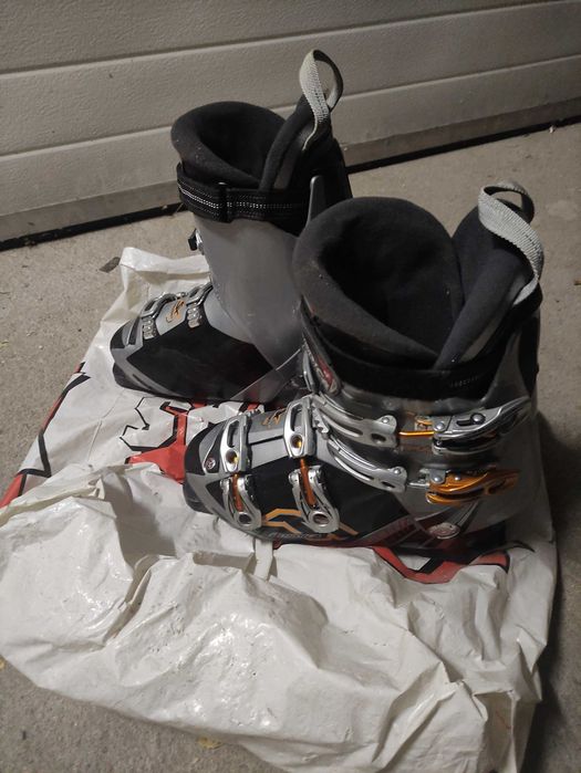 Ски обувки Nordica за начинаещи - размер 42/43, flex 60