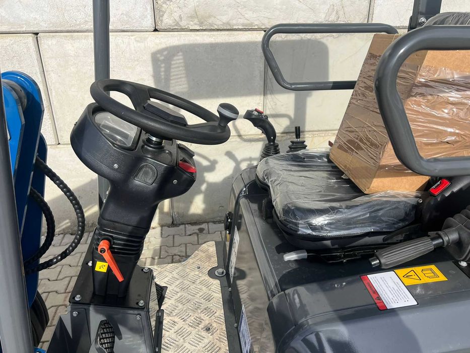 Încărcător electric V-Tech 606 - ridica 1100 kg  + Atasamente (Nou) + Video