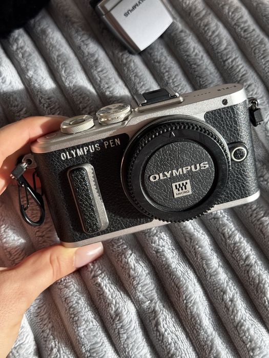 Olympus PEN E-PL восемь (Только Body-тушка)