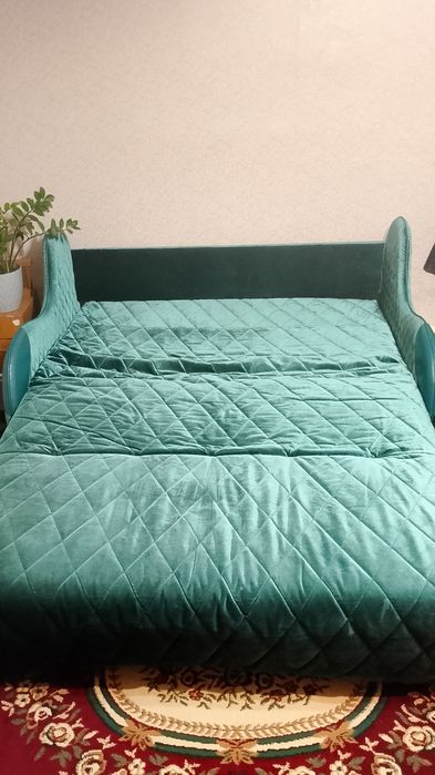 Диван зелёный раскладной