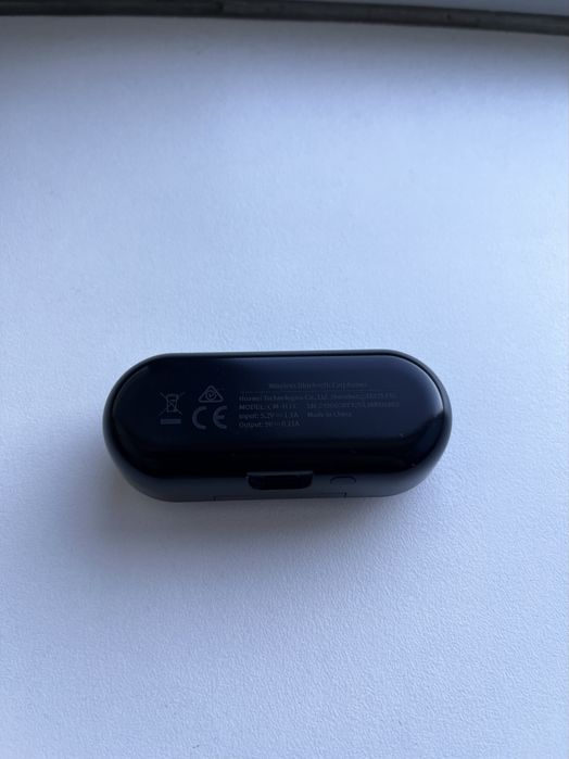 Чисто нови слушалки Huawei