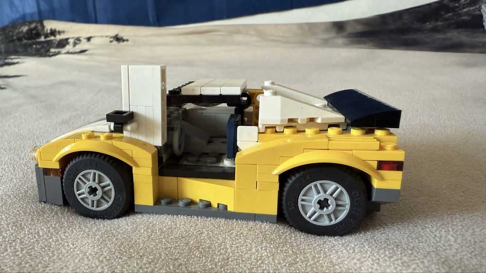 LEGO Creator Fast Car (Set 31046)