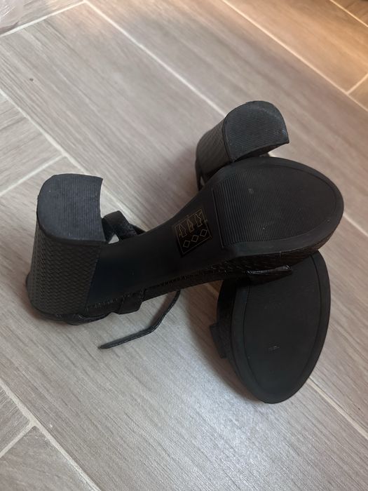 Сандали  BATA red label