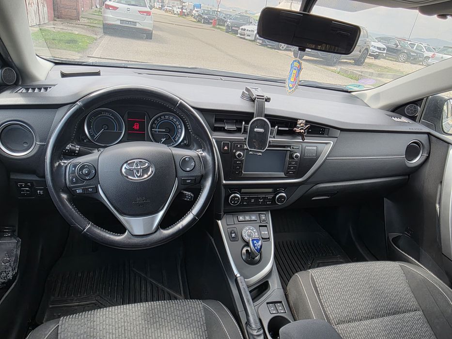 TOYOTA AURIS HYBRID 2014 160.000km