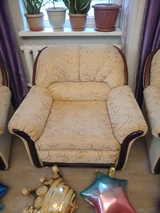 Набор мягкой мебели