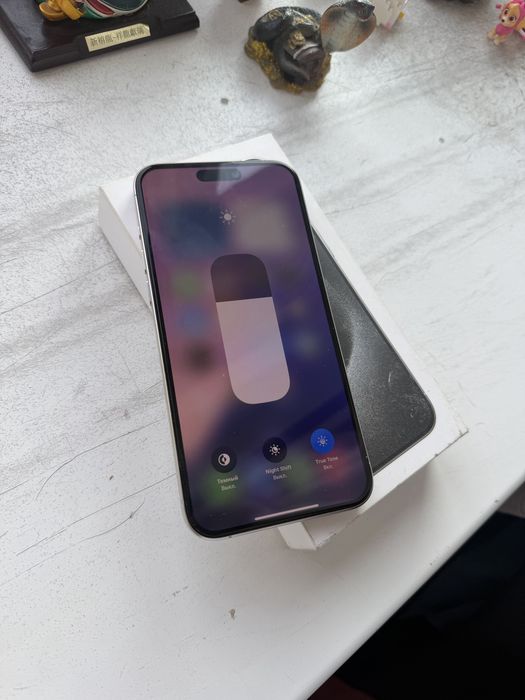 Продам iPhone 15 Pro Max White