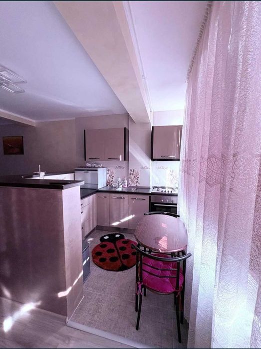 Închiriem apartament în Suceava ( Obcini )  in bloc nou cu 3 camere , modern și foarte bine întreținut