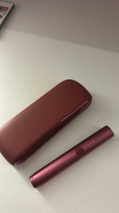 IQOS illuma pen rosu/roz