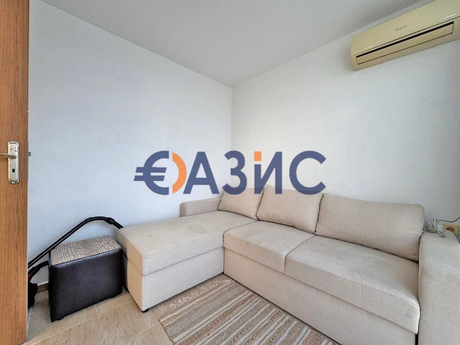 Продава се Тристаен апартамент в к.к. Слънчев бряг - 55 кв.м за 696 €/кв.м - Снимка #2