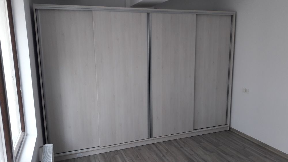 Usi debara glisante sau batante