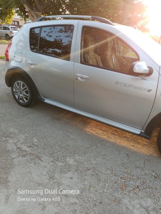 Продам  Рено Сандеро