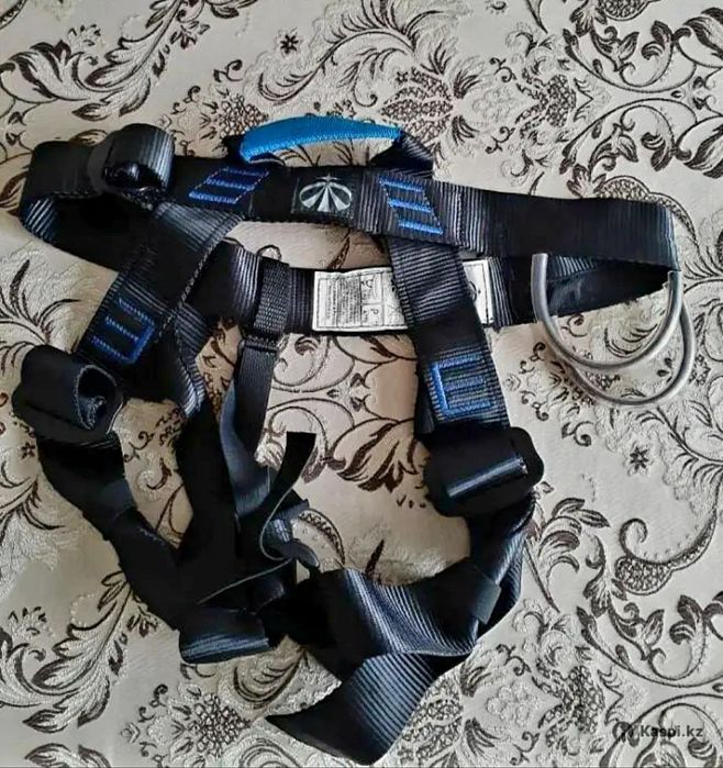 Страховка Альпинистская