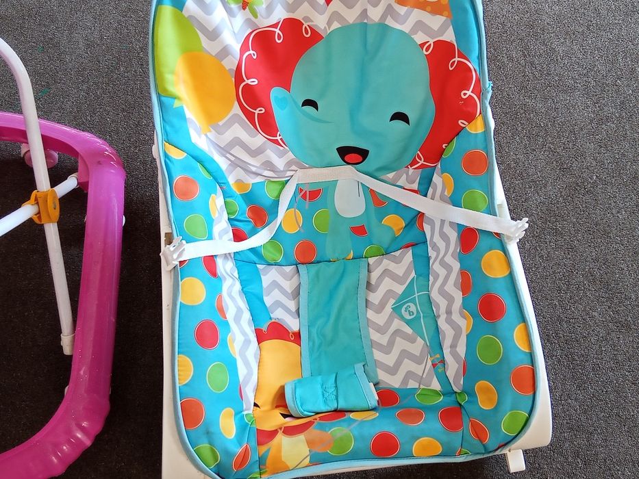 Детская колыбельная и ходунки