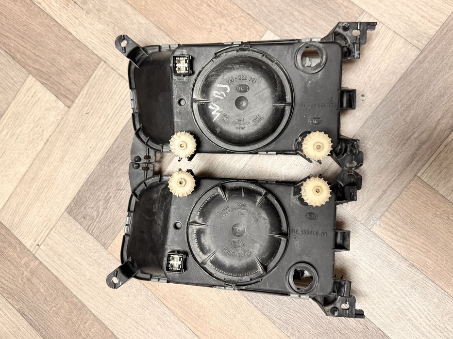 Оригинальные Фары HELLA Passat B3