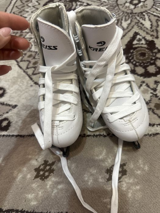 Продам десткие коньки